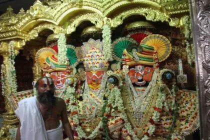Jagannath Yatra 2025 में रथों की गुंडिचा मंदिर तक की पावन यात्रा